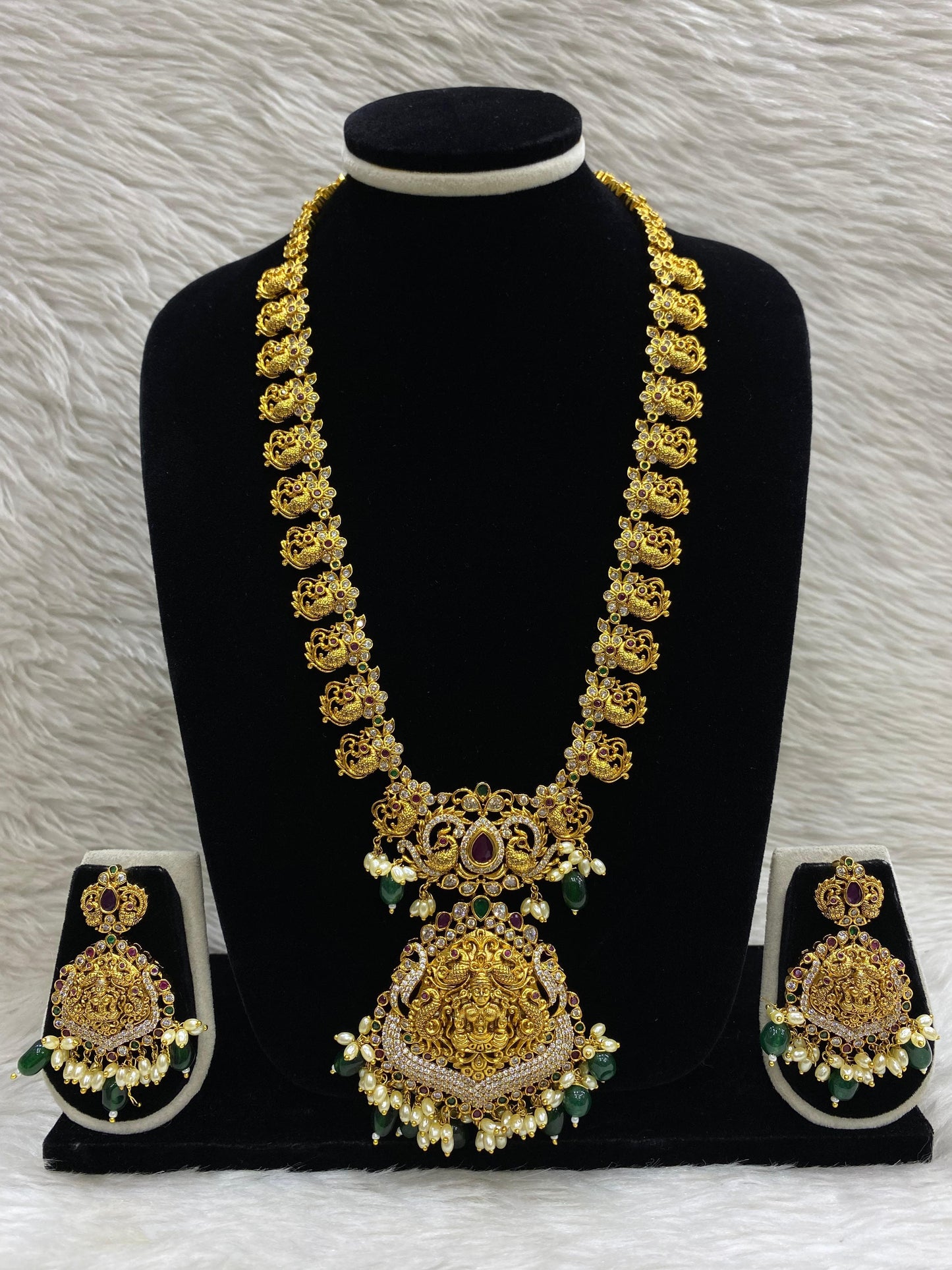 Matt Long Necklace Set