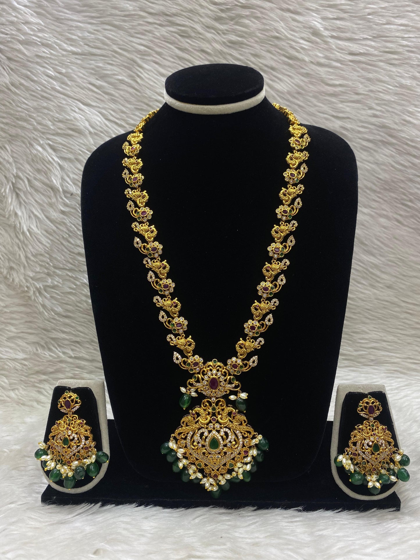 Matt Long Necklace Set