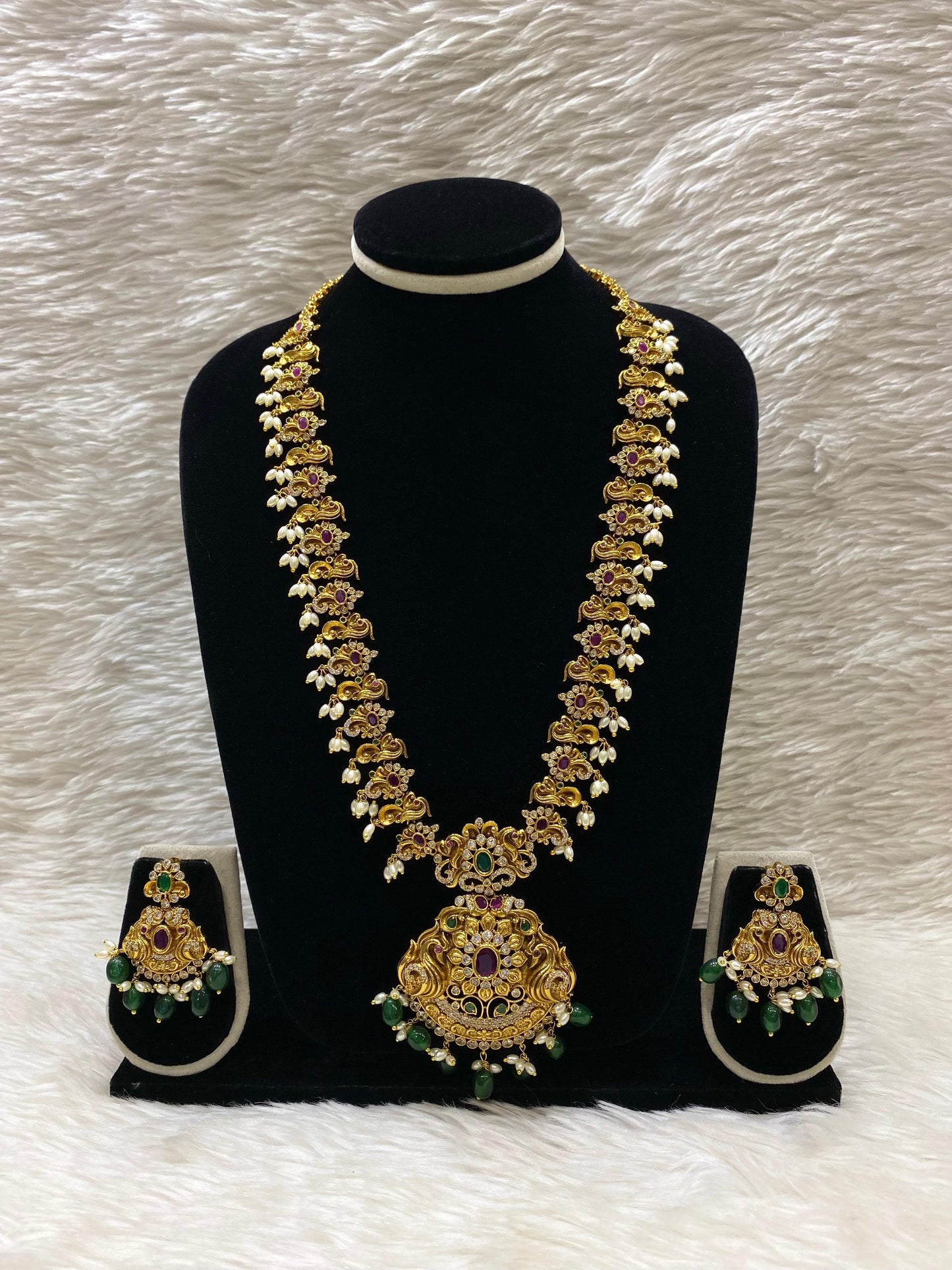 Matt Long Necklace Set