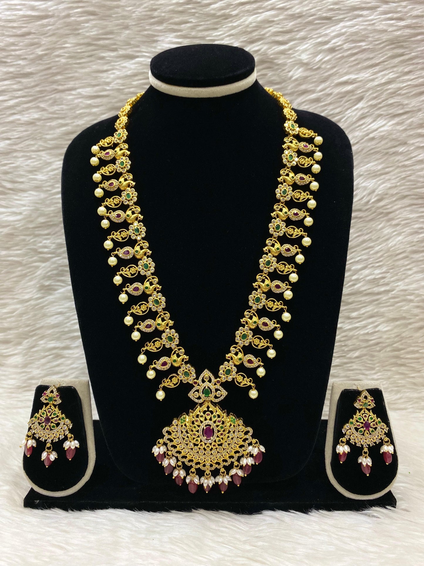 Matt Long Necklace Set