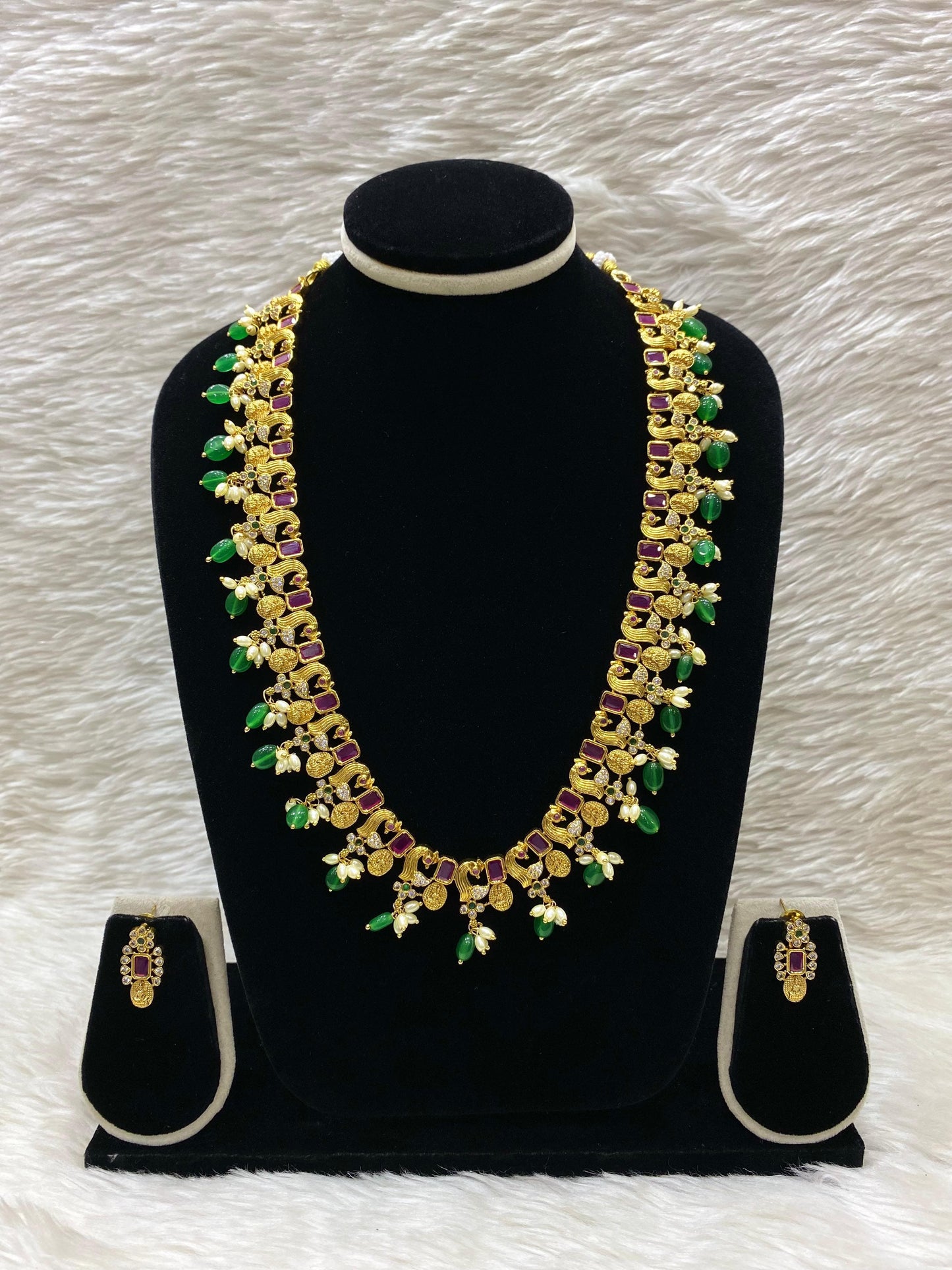 Matt Long Necklace Set