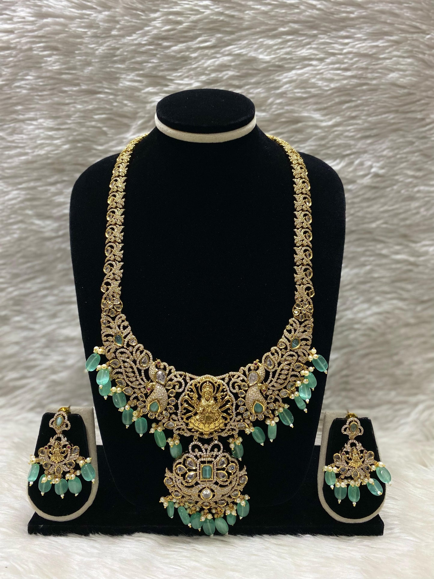 Matt Long Necklace Set