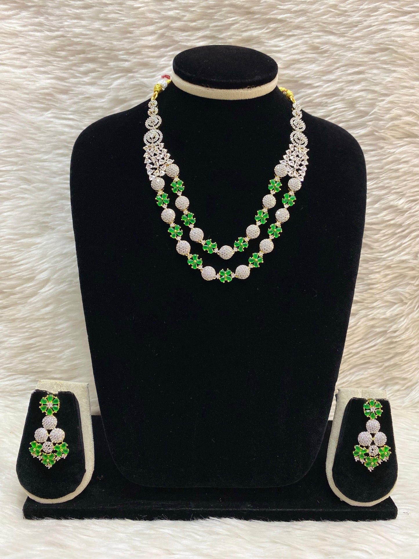 GJ Short Necklace Set