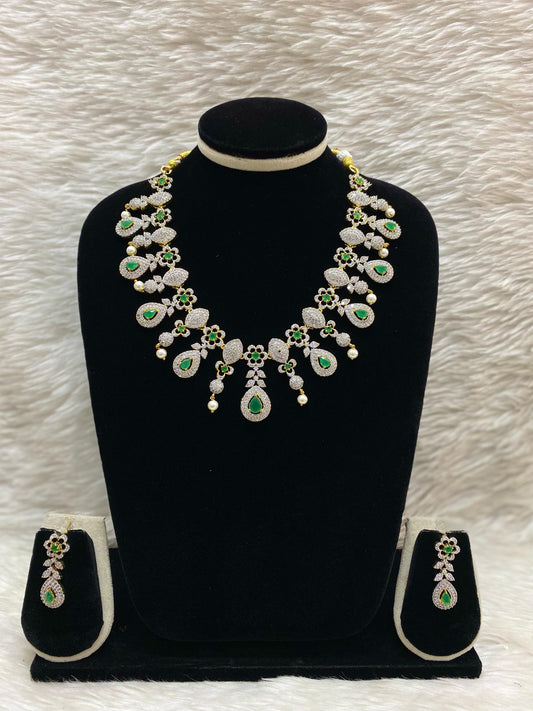 GJ Short Necklace Set